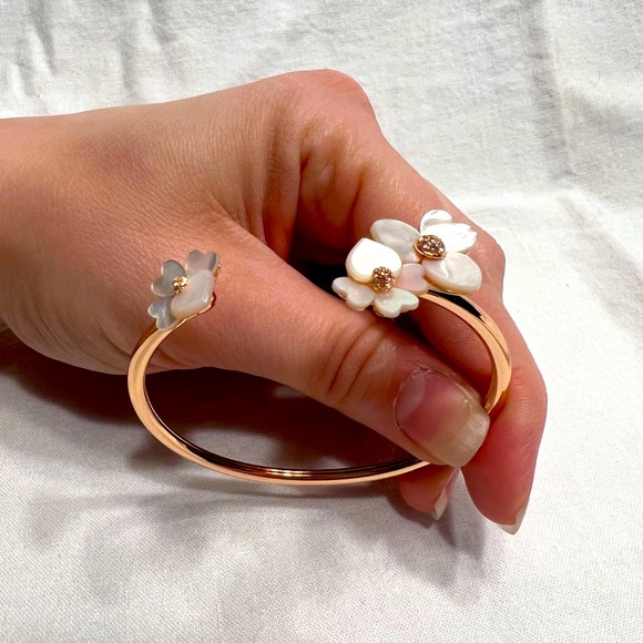 Kate Spade - Precious Pansy Flex Cuff - Picture 5 of 8